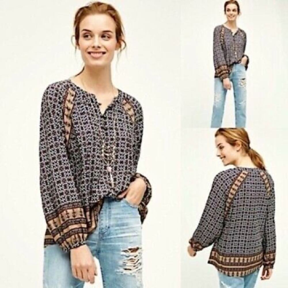 Anthropologie 11-1 Tylho Aubina Navy Floral Blouse